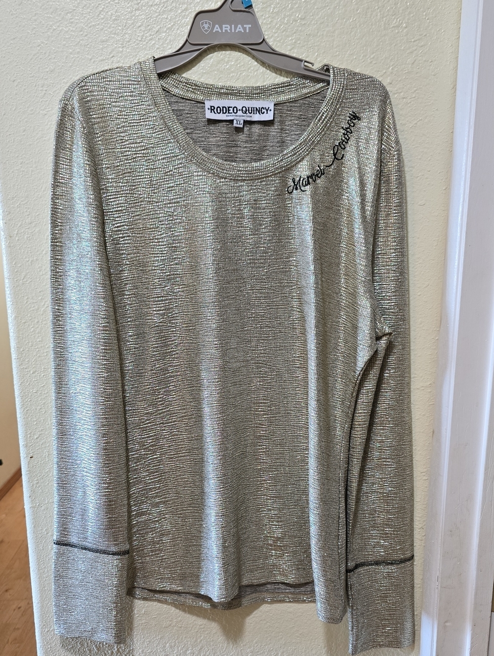 Rodeo Quincy Metallic Gold Long-Sleeve Top